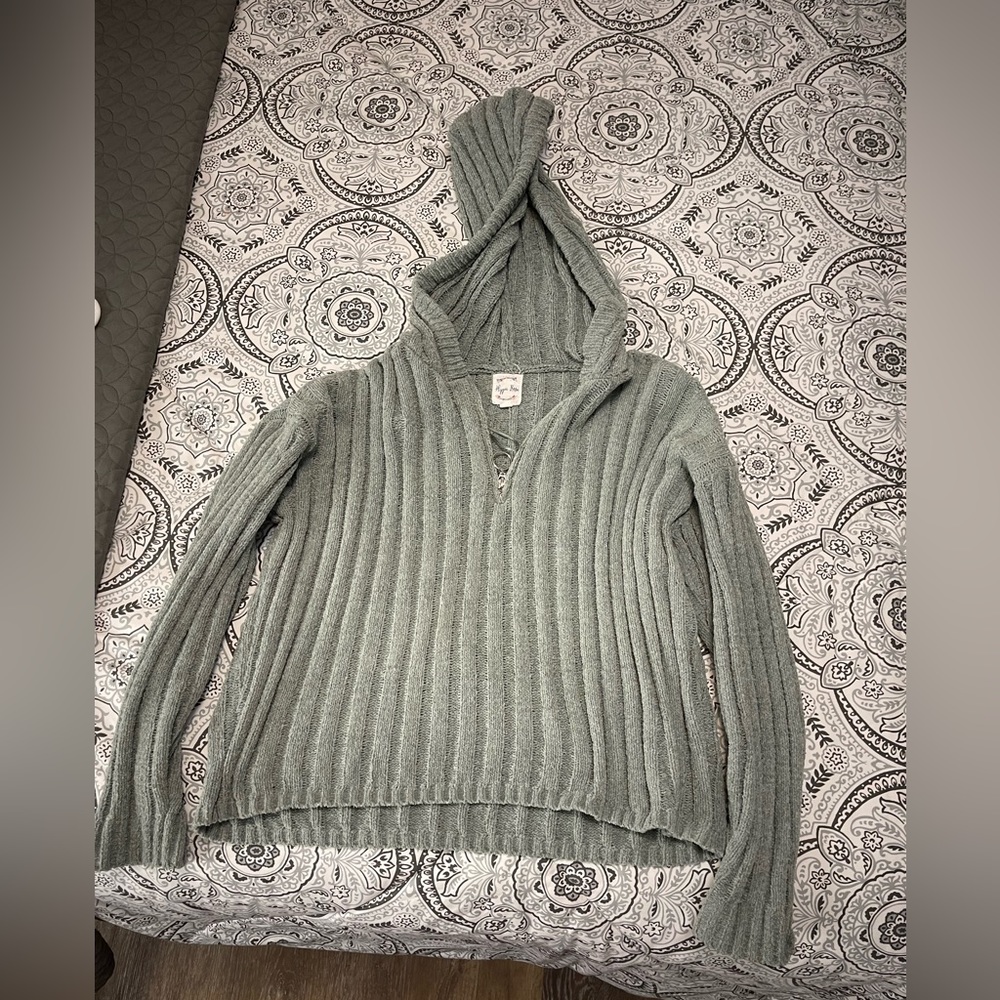 Hippie Rose Sweater